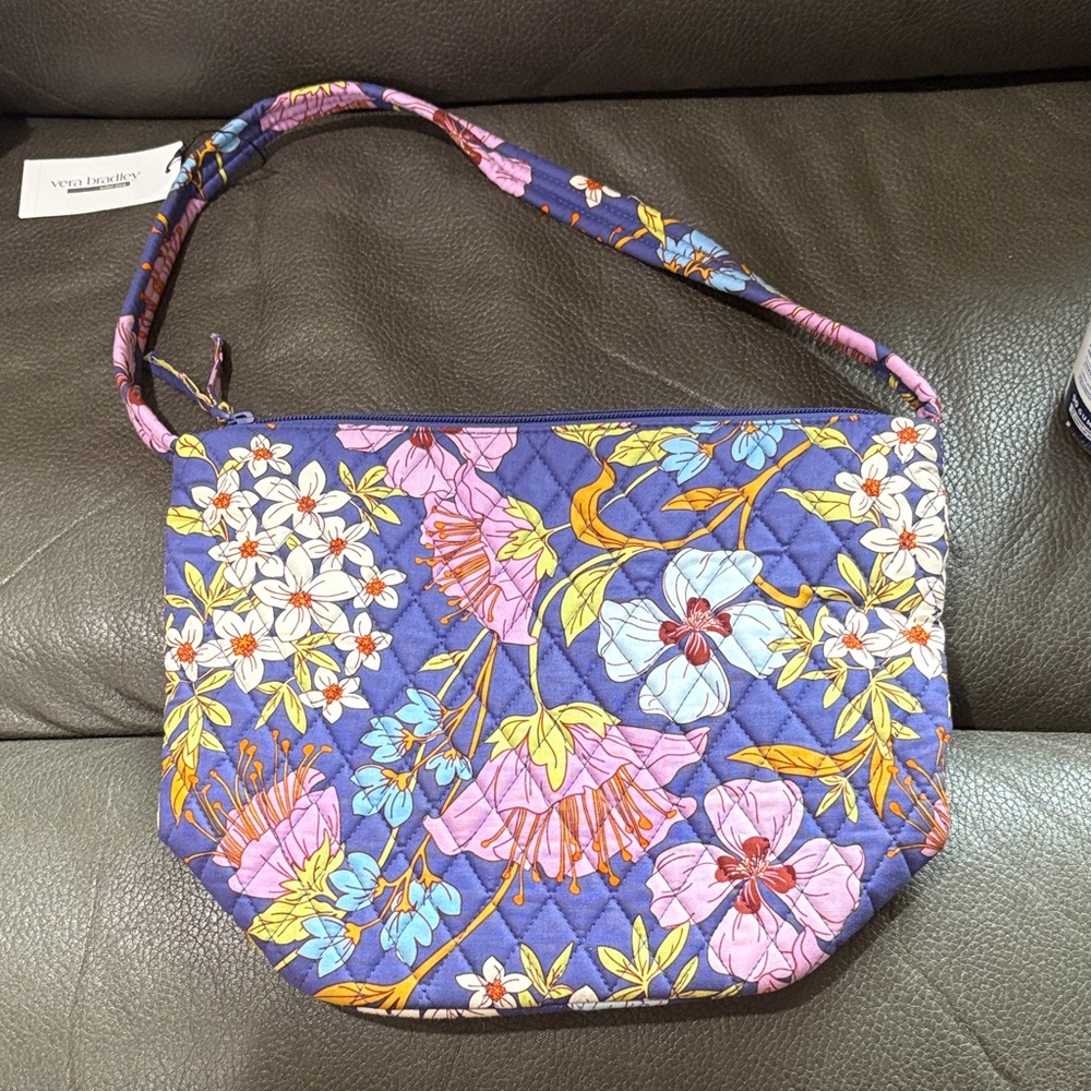 Vera Bradley slouchy bucket shoulder bag in coffee garden